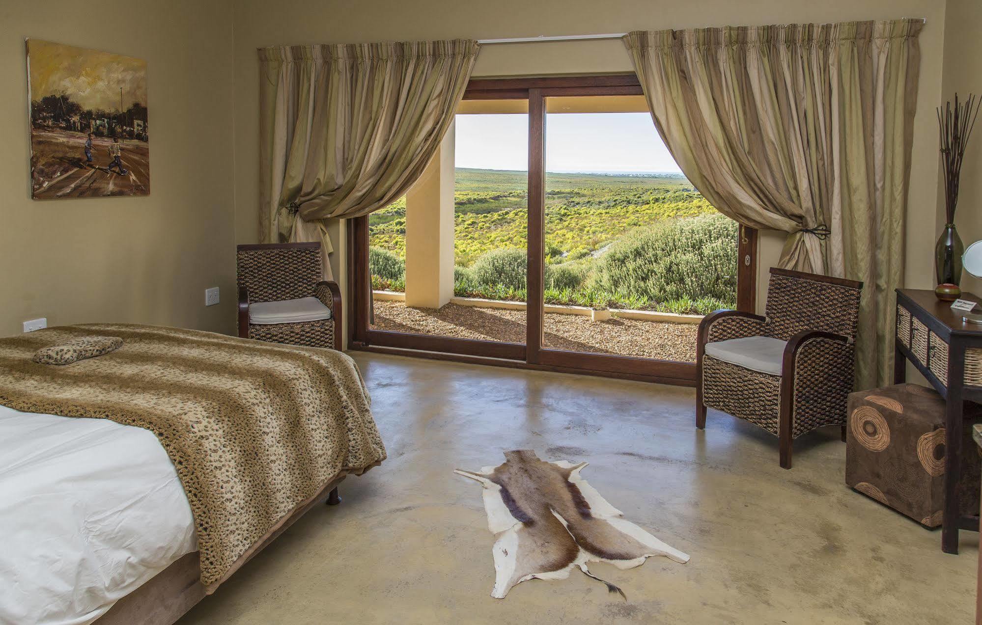 Kapensis Guesthouse Pringle Bay Bagian luar foto